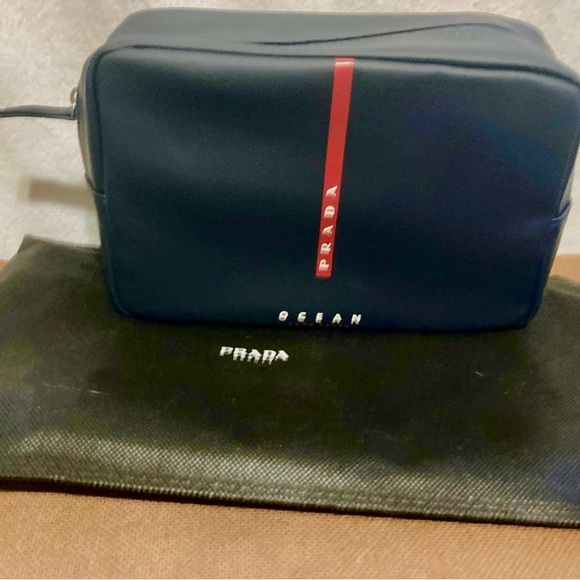 Prada Luna Rossa Ocean Navy Blue Medium Sized Travel Pouch Toiletry Bag NWT GWP